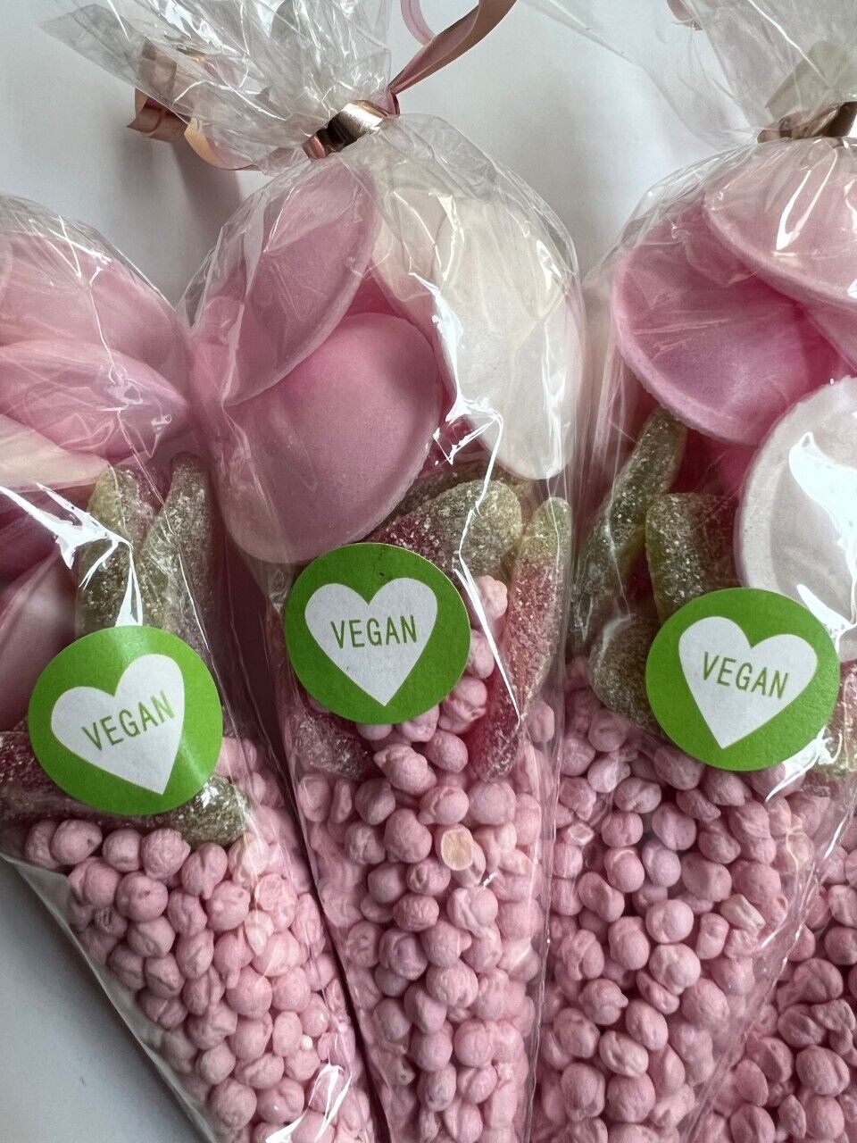 Vegetarian Vegan Pink Sweet Candy Cones Sweets Party Bags Filled Bag Sweet Cone